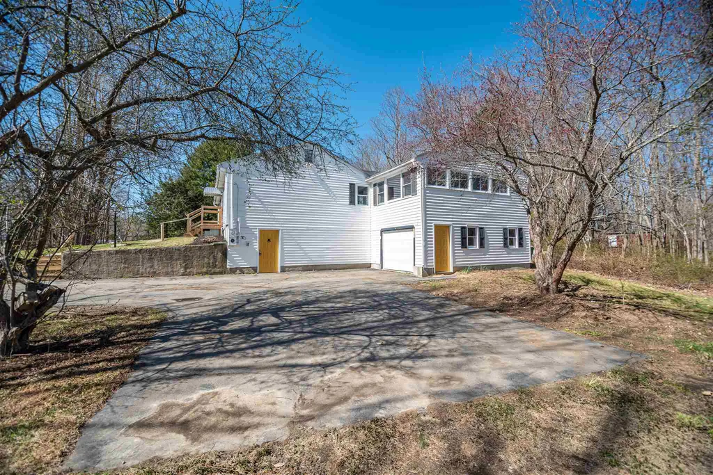 6 Sligo Road Rollinsford NH 03869