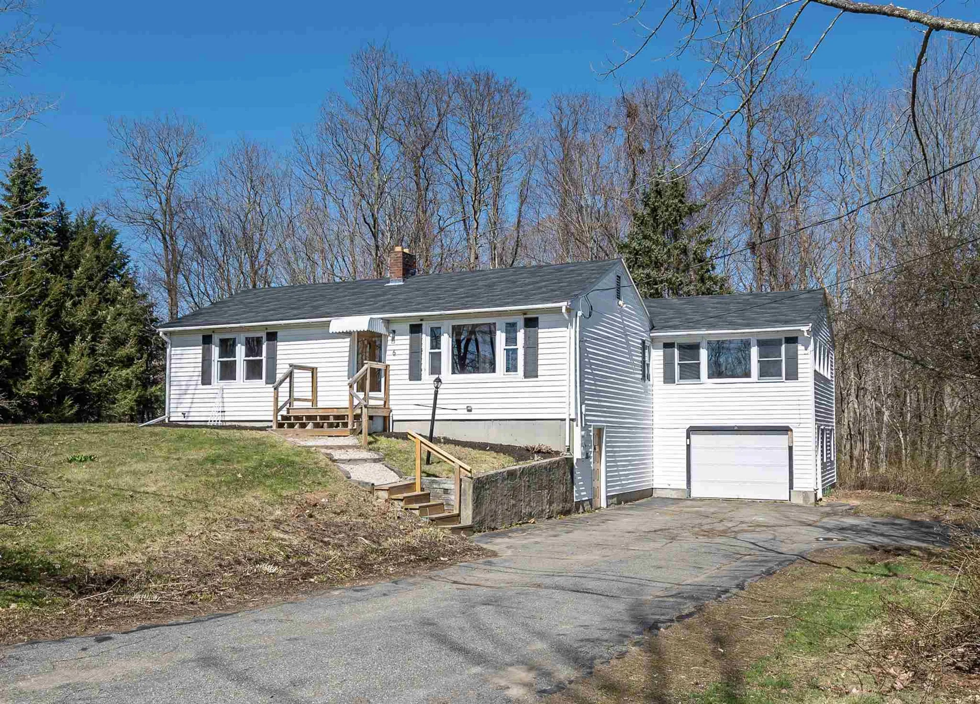 6 Sligo Road Rollinsford NH 03869