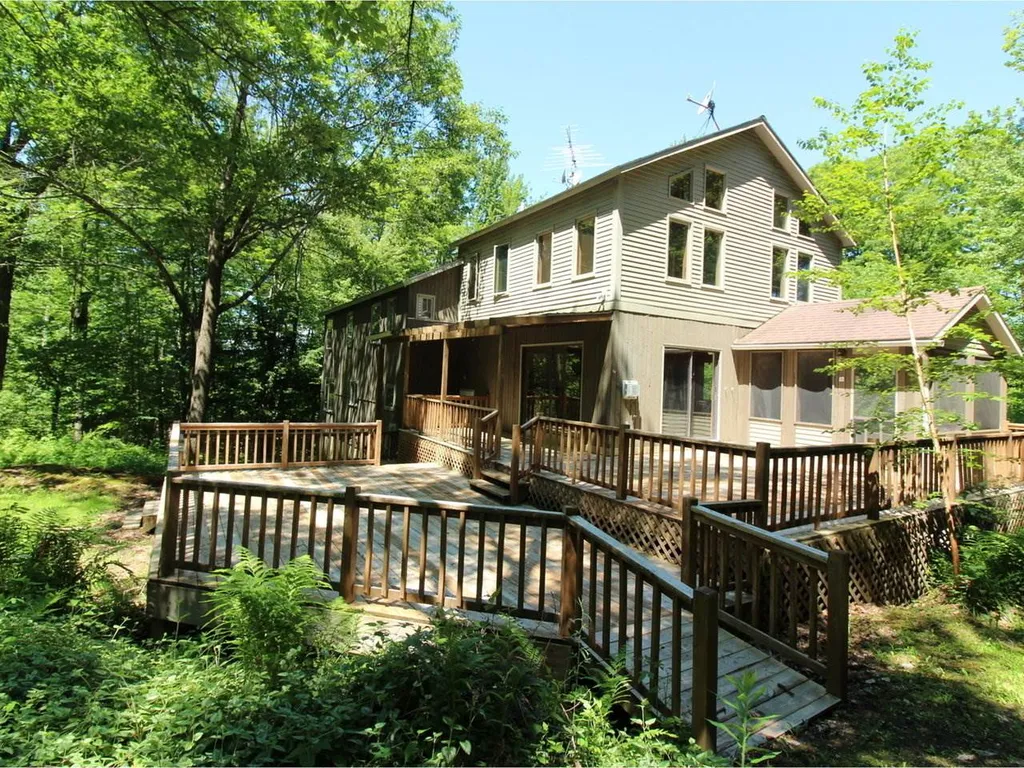 19 Machia Hill Road Westford VT 05494