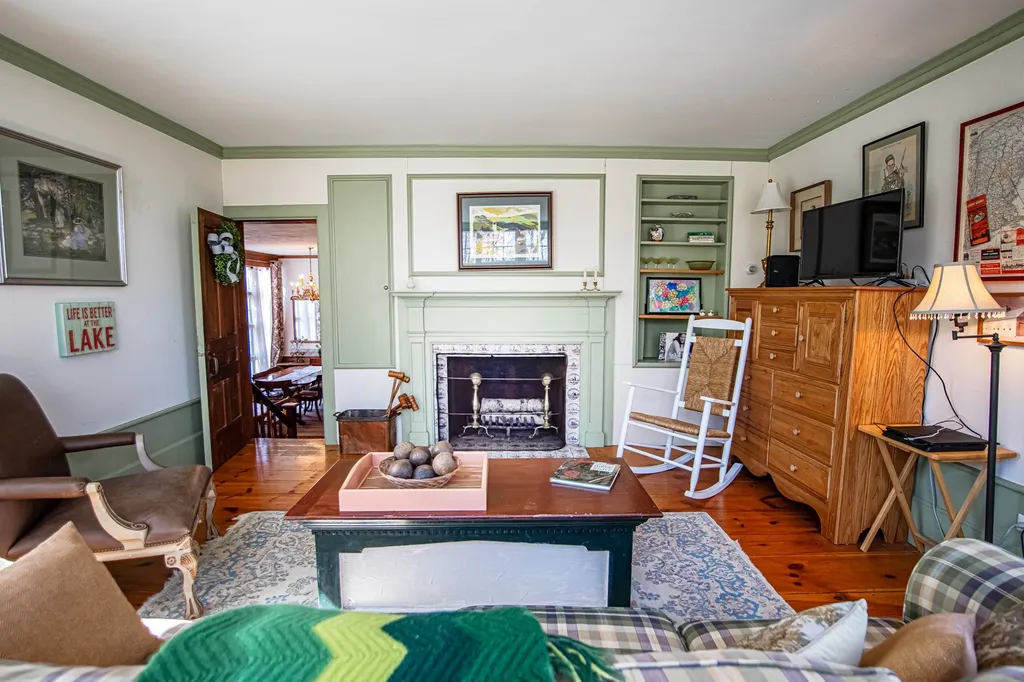 26 Middleton Road Wolfeboro NH 03894