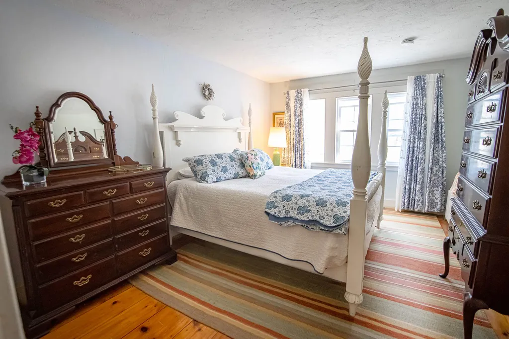 26 Middleton Road Wolfeboro NH 03894