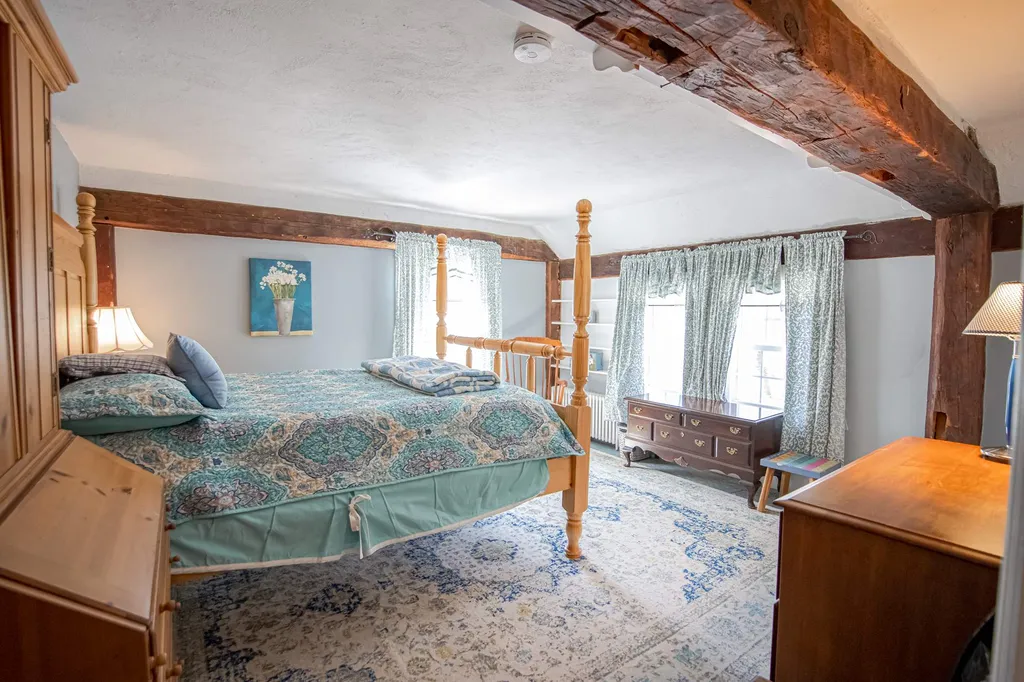 26 Middleton Road Wolfeboro NH 03894