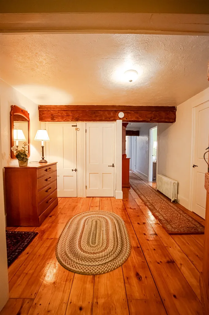 26 Middleton Road Wolfeboro NH 03894