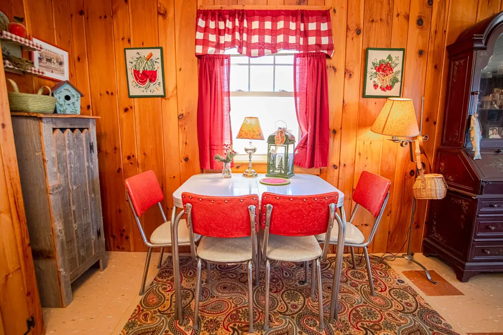 26 Middleton Road Wolfeboro NH 03894