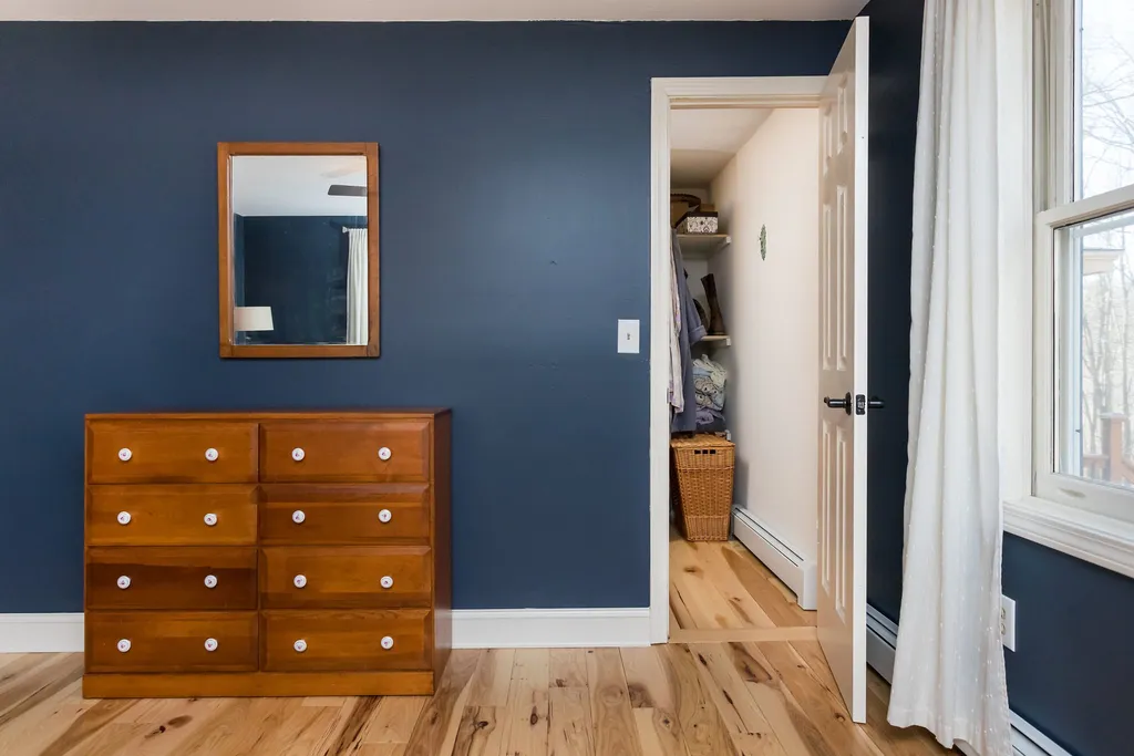 36 Washington Drive Raymond NH 03077