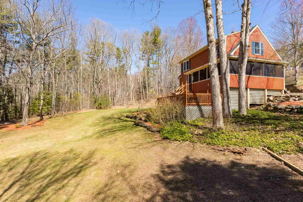 36 Washington Drive Raymond NH 03077