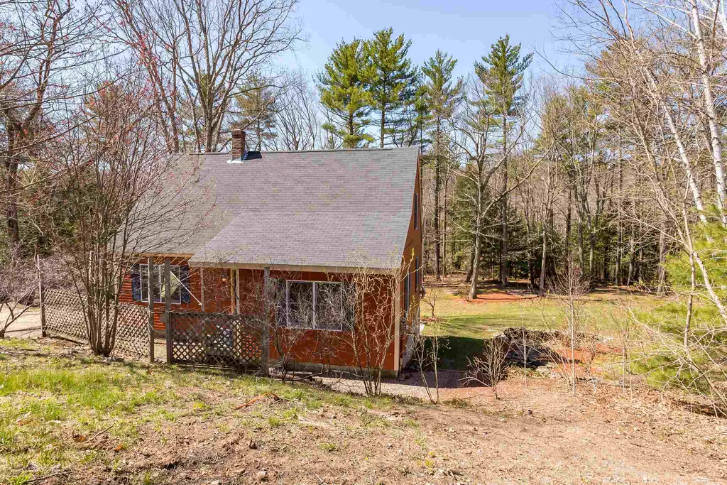 36 Washington Drive Raymond NH 03077