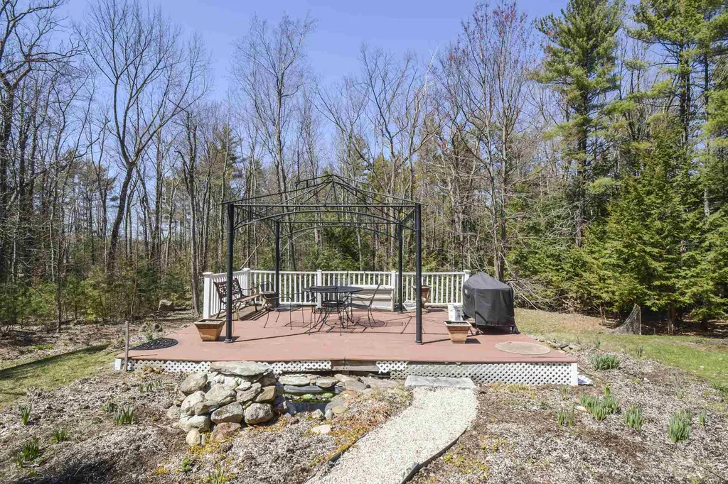 278 Captain Clark Highway Wilton NH 03086