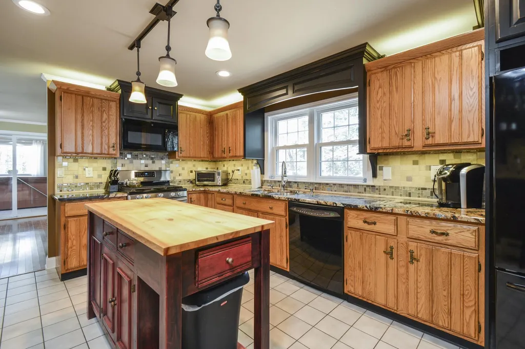 278 Captain Clark Highway Wilton NH 03086