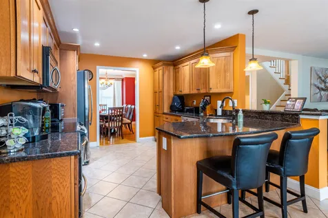 2 Lowther Place Nashua NH 03062