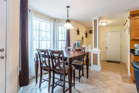 2 Lowther Place Nashua NH 03062