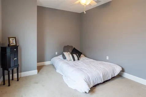 2 Lowther Place Nashua NH 03062