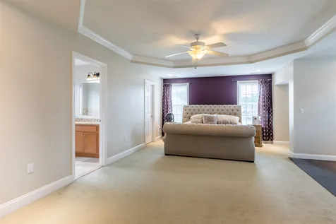 2 Lowther Place Nashua NH 03062