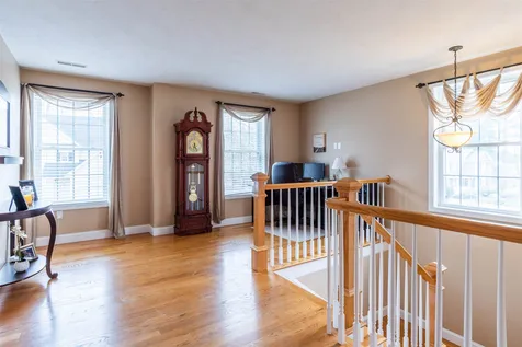 2 Lowther Place Nashua NH 03062