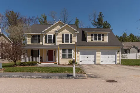 2 Lowther Place Nashua NH 03062