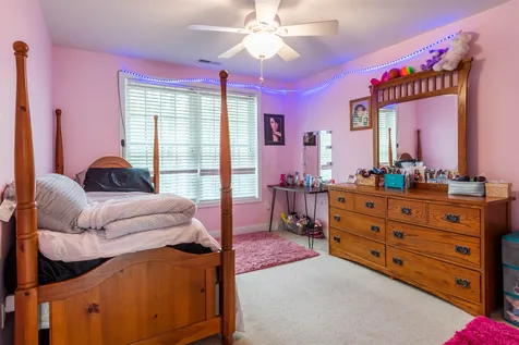 2 Lowther Place Nashua NH 03062