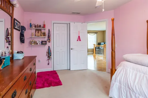 2 Lowther Place Nashua NH 03062