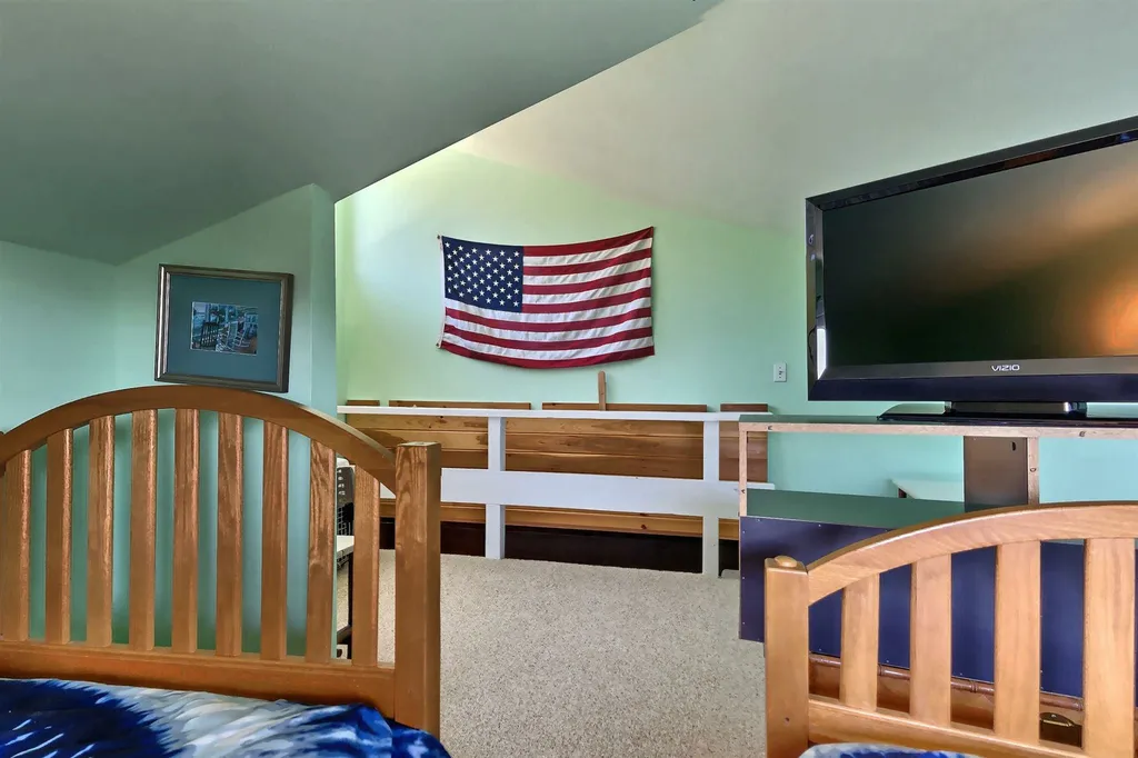 51 Upper Skijor Steppe Drive Sunapee NH 03782