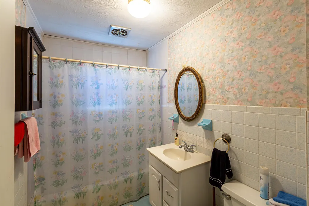 31 Big Rock Road Rye NH 03870