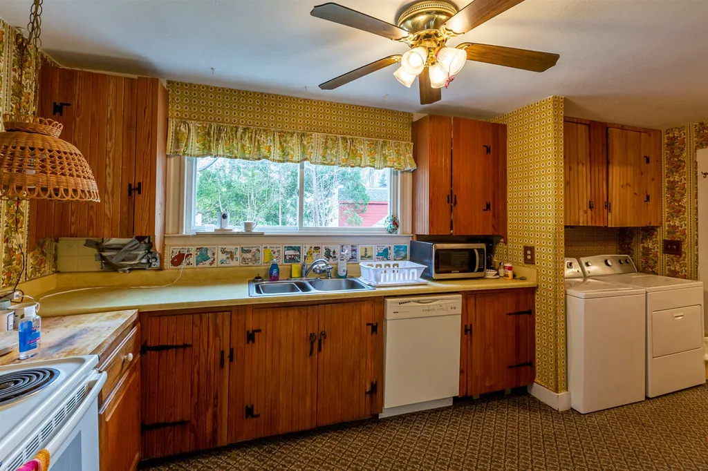 31 Big Rock Road Rye NH 03870