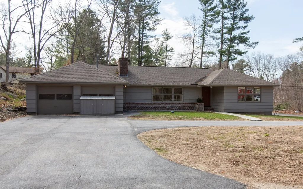 7 Walter Palmer Lane Salem NH 03079
