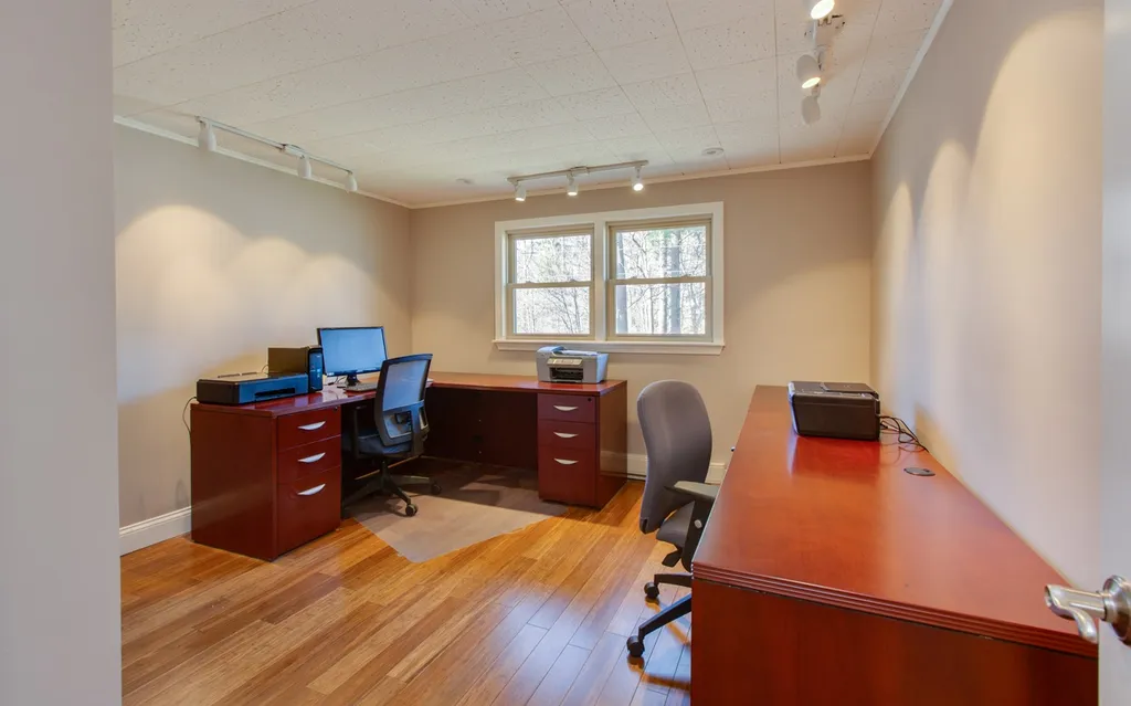 7 Walter Palmer Lane Salem NH 03079
