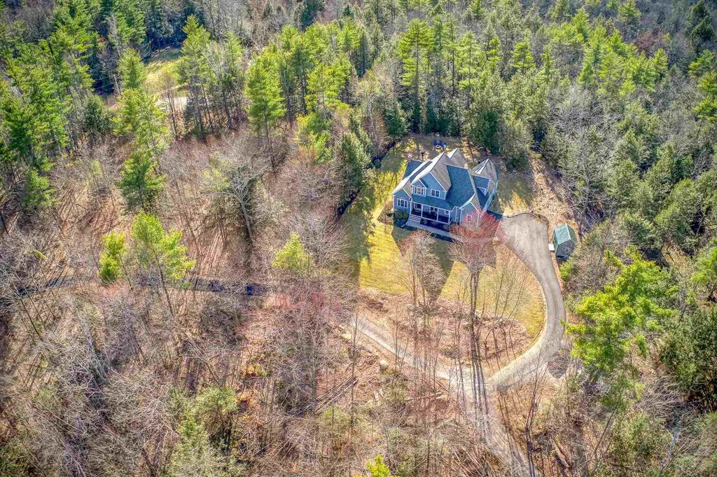 12 Warren Drive New Boston NH 03070