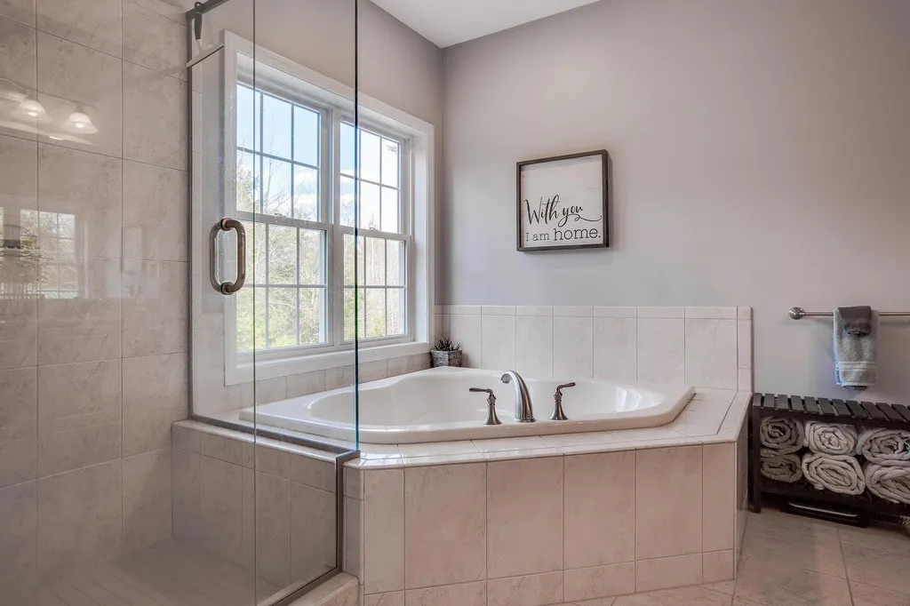 12 Warren Drive New Boston NH 03070