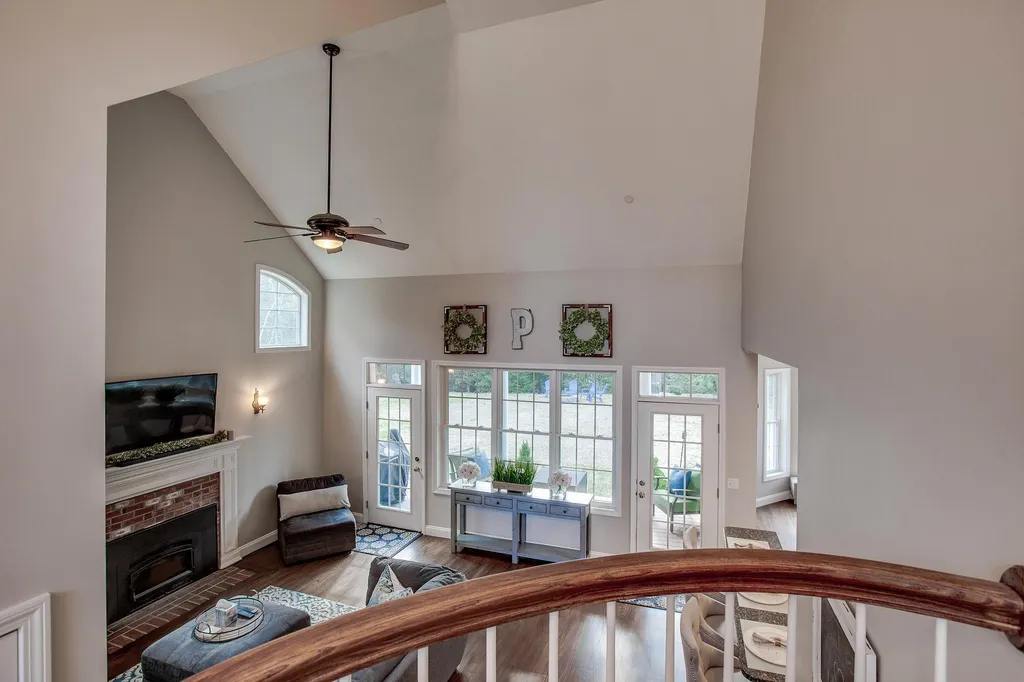 12 Warren Drive New Boston NH 03070