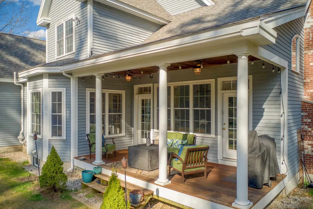 12 Warren Drive New Boston NH 03070