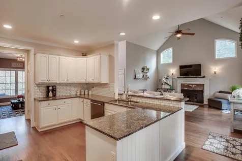 12 Warren Drive New Boston NH 03070