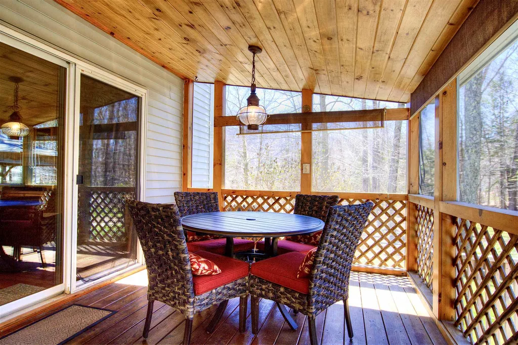 360 Mending Walls Road Manchester VT 05255