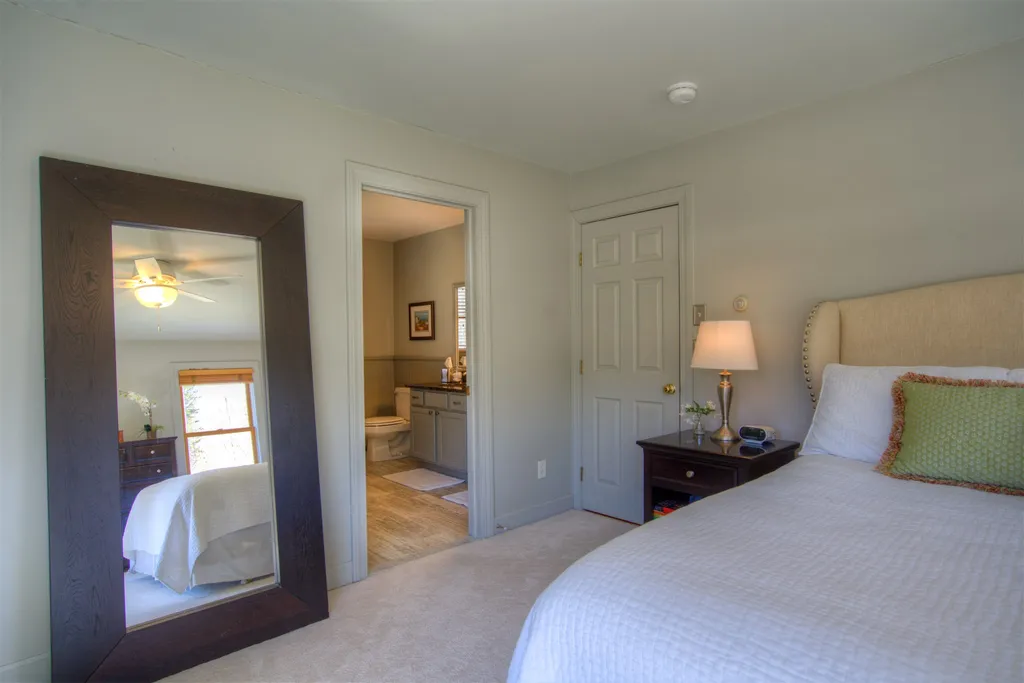 360 Mending Walls Road Manchester VT 05255