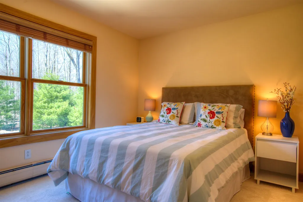360 Mending Walls Road Manchester VT 05255