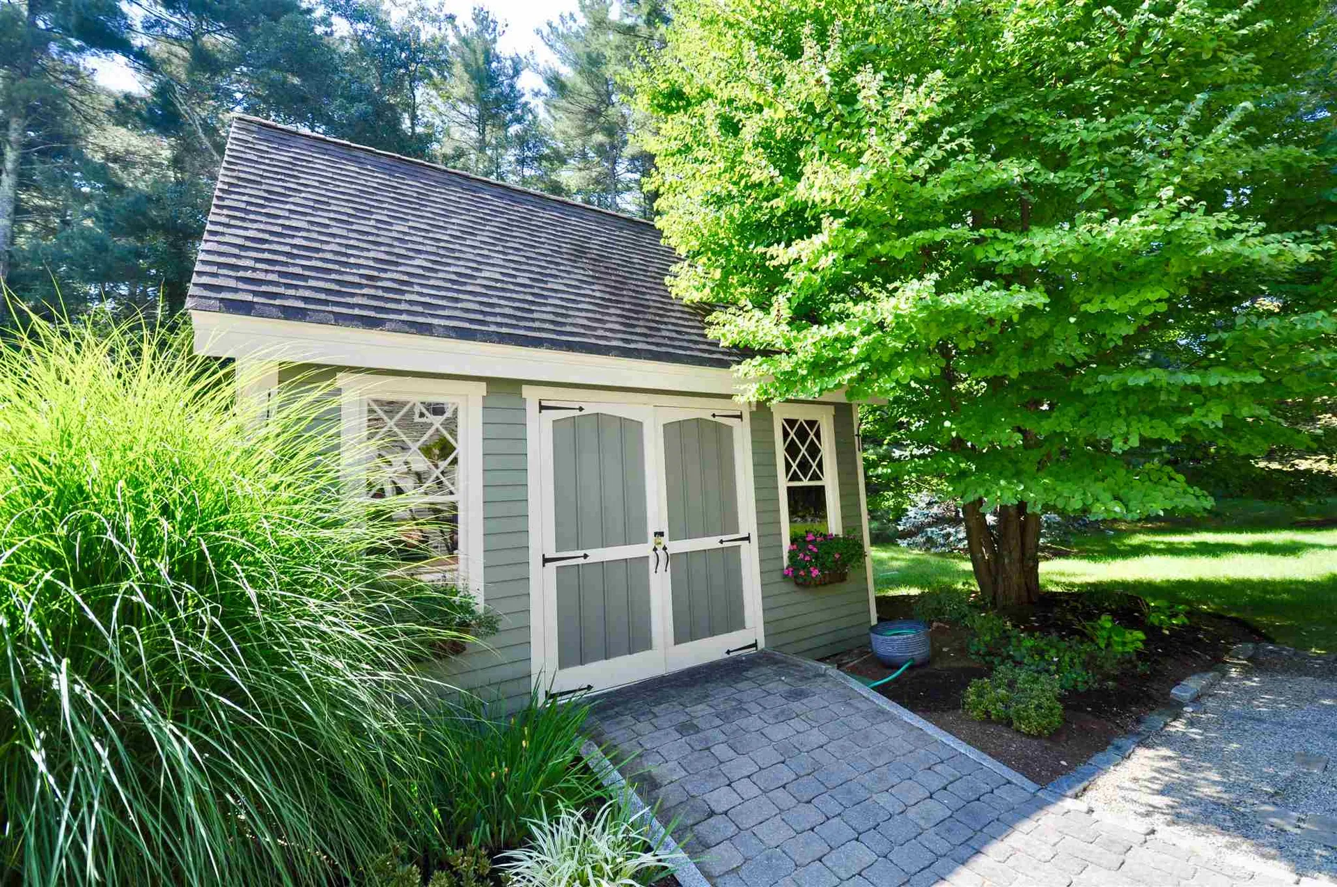 21 Cummings Lane Hollis NH 03049