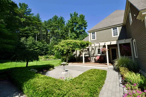 21 Cummings Lane Hollis NH 03049