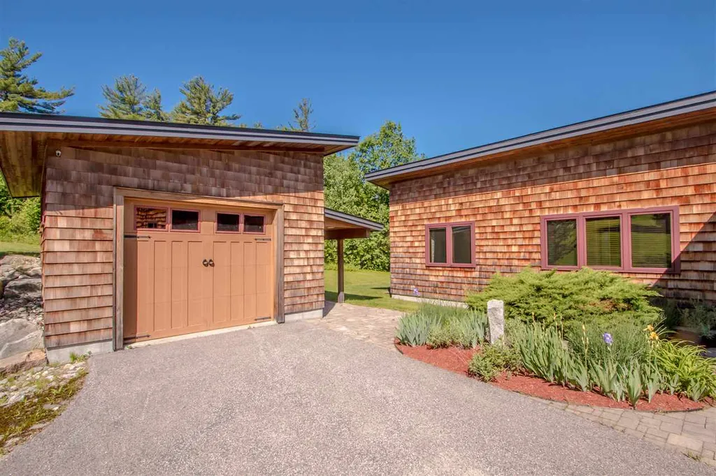 3 Pocket Mountain Road Ossipee NH 03864