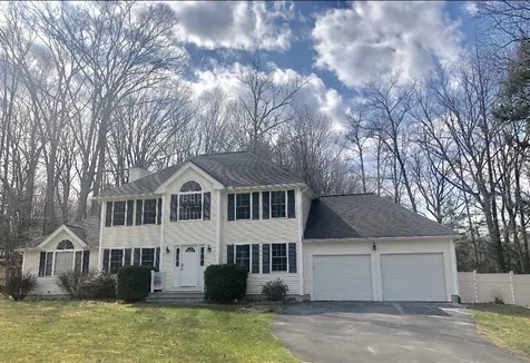 15 Cortland Circle Danville NH 03819