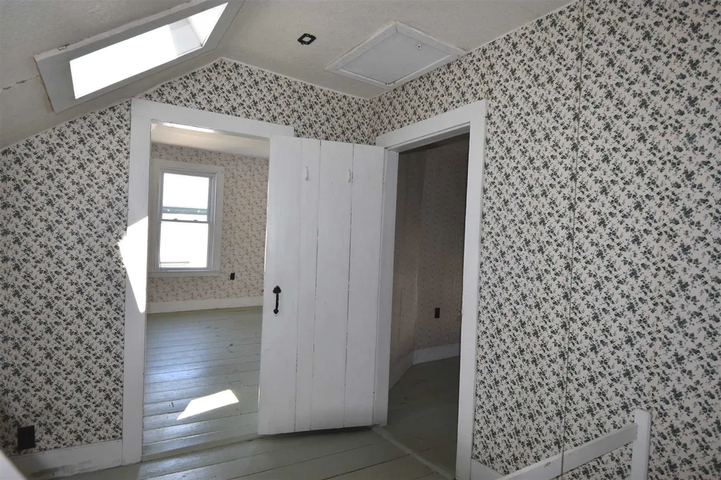 49 East Street Bristol VT 05443