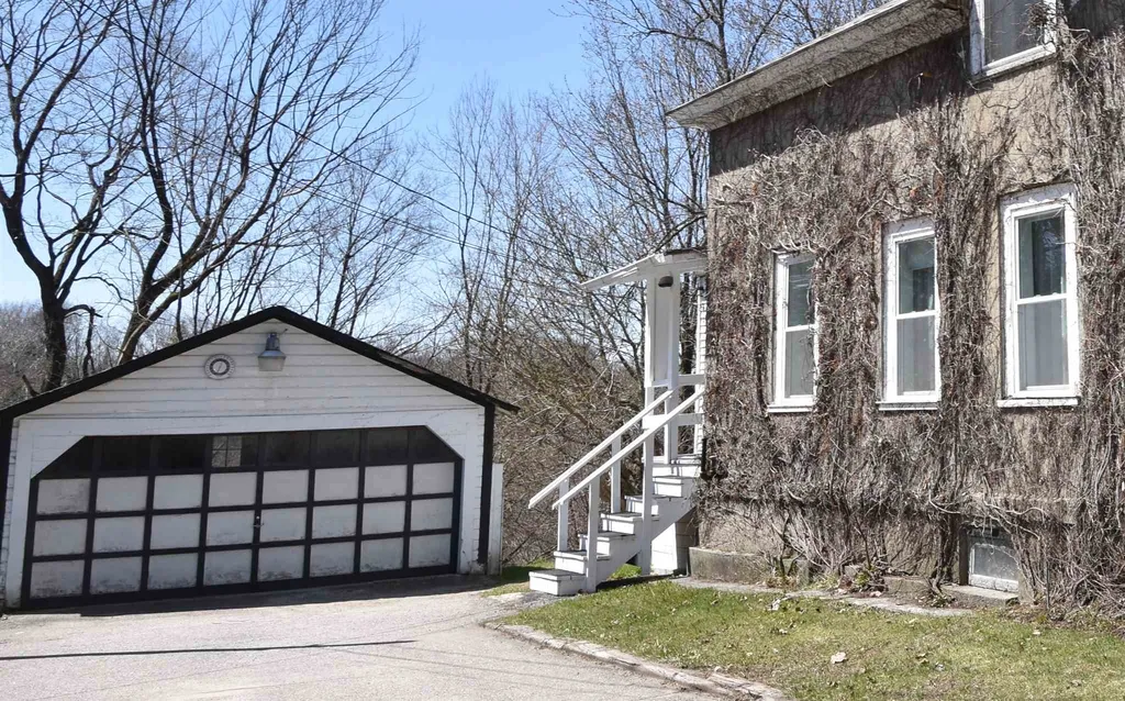 49 East Street Bristol VT 05443
