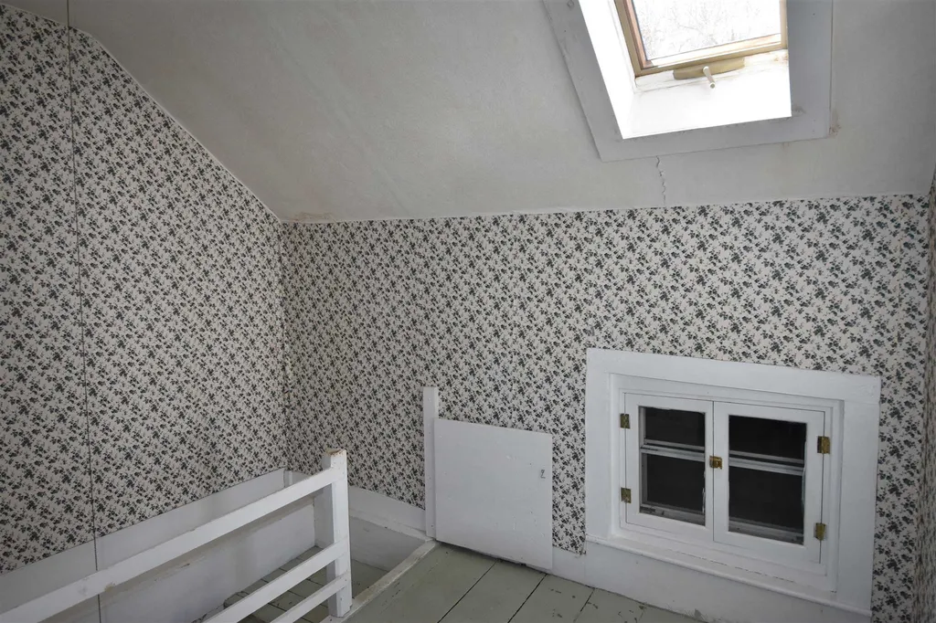 49 East Street Bristol VT 05443