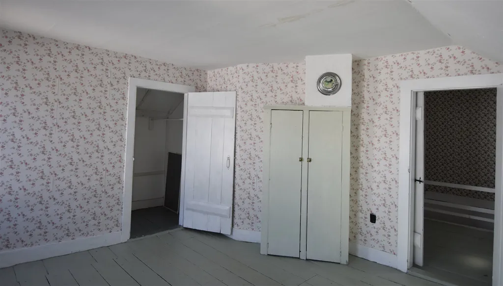 49 East Street Bristol VT 05443