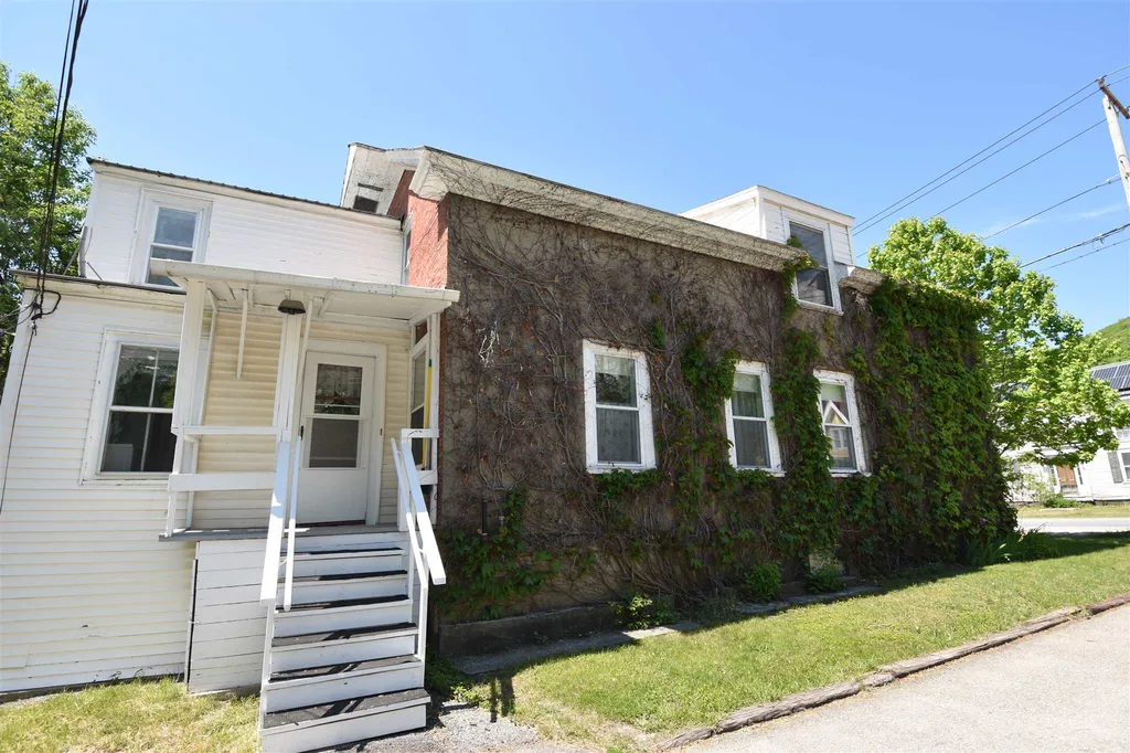 49 East Street Bristol VT 05443