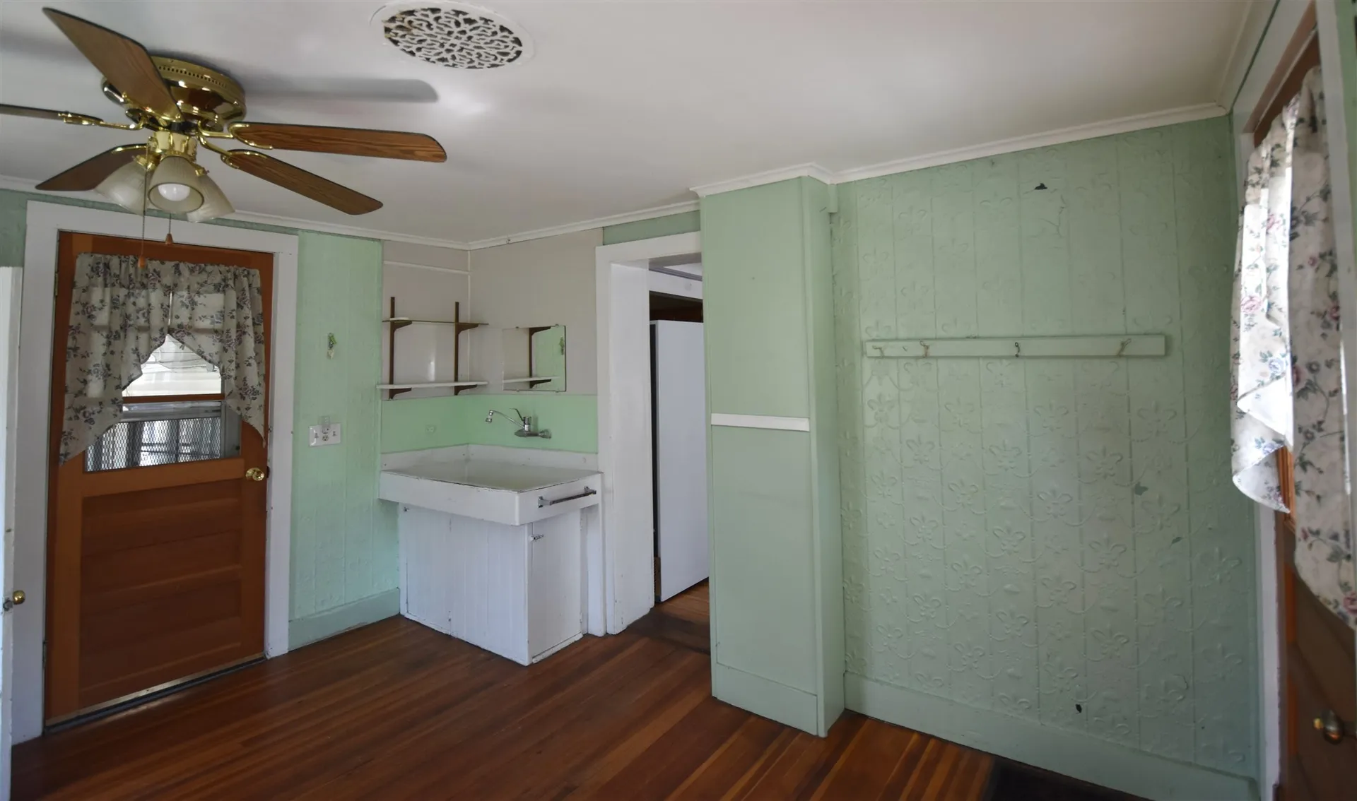 49 East Street Bristol VT 05443