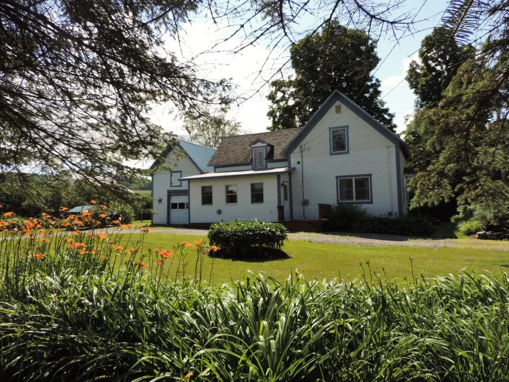 67 Eastern Avenue Newport Town VT 05857