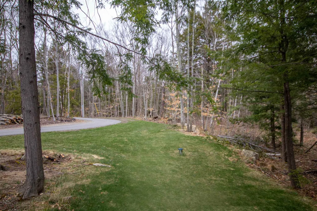 150a Emerald Drive Danville NH 03819