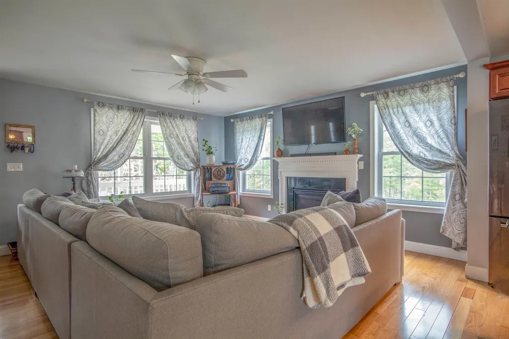 150a Emerald Drive Danville NH 03819