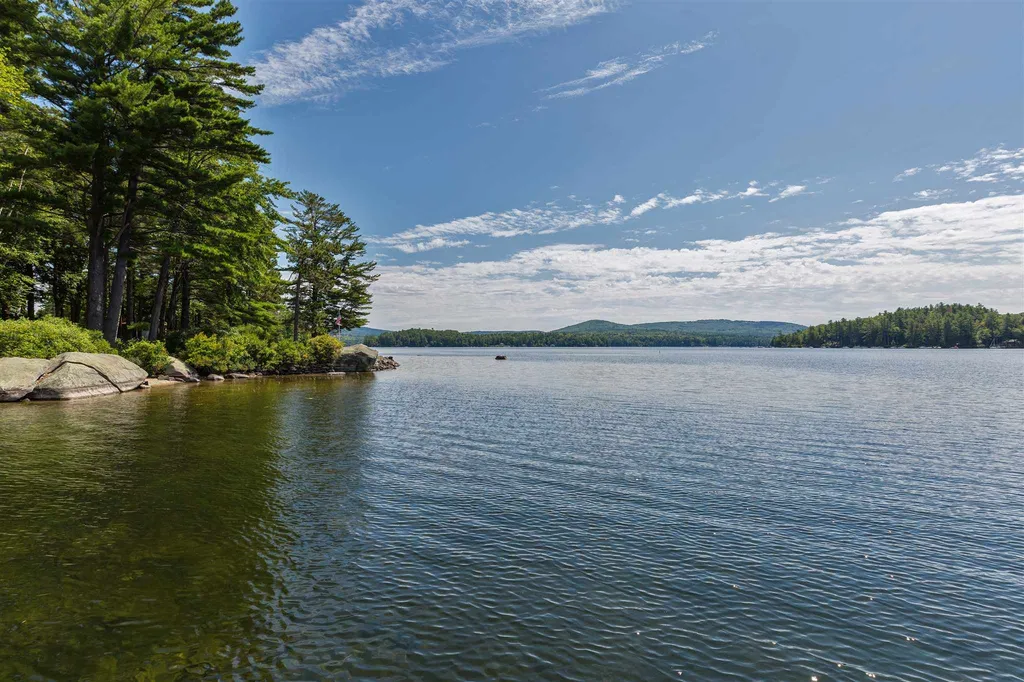 68 Burkehaven Lane Sunapee NH 03782