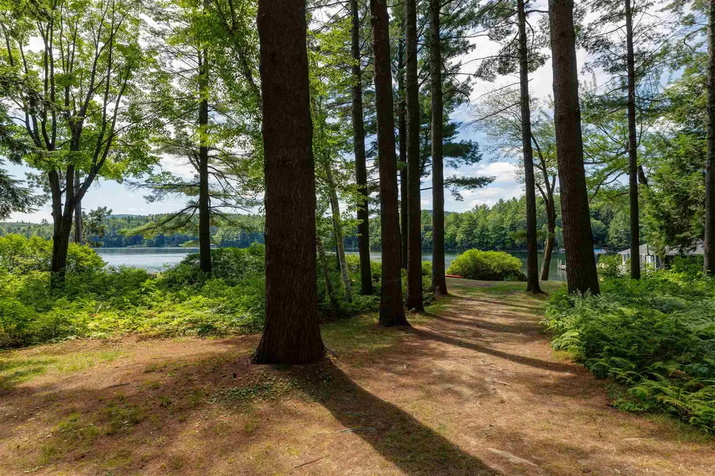 68 Burkehaven Lane Sunapee NH 03782