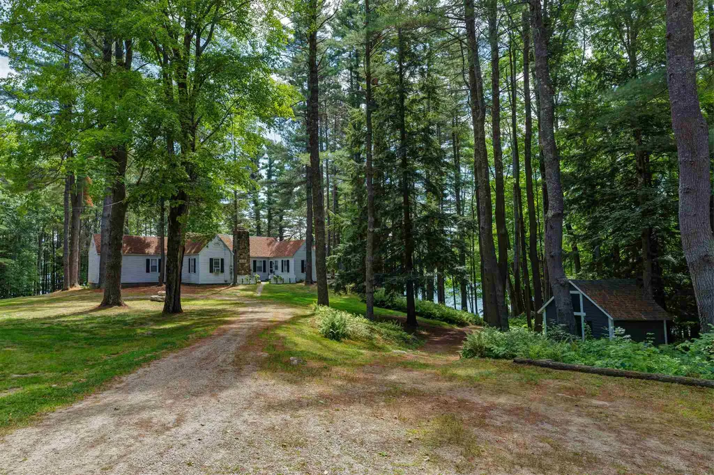68 Burkehaven Lane Sunapee NH 03782